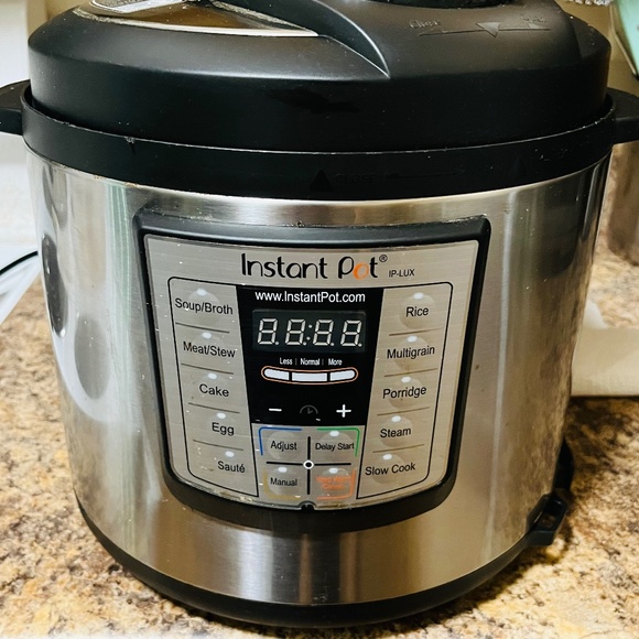 Insta Pot 3QT - Picture 1 of 3
